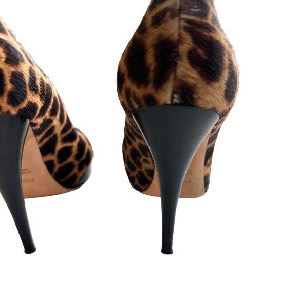 FENDI  Leopard Print Calf‎ Hair cap toe Pumps size 39 - Picture 6 of 10